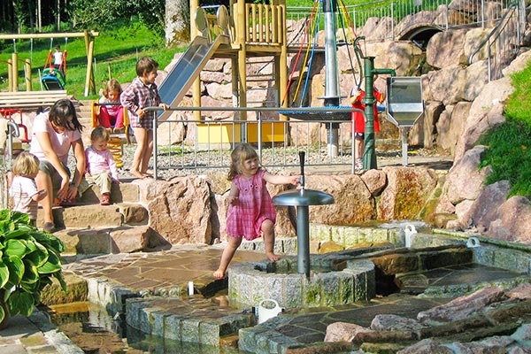 Erlebnis-Wasser-Spielplatz